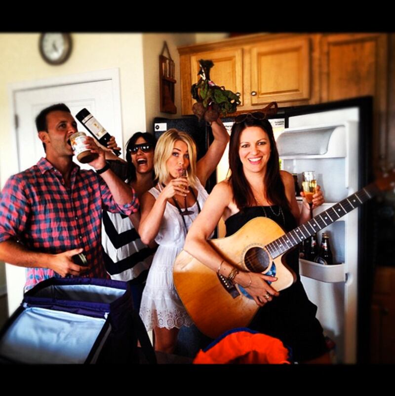 galleries/2012/07/05/lebron-james-snoop-dogg-hugh-hefner-and-other-celebs-celebrate-4th-of-july/july-fourth-celeb-instagrams-hough_vkwebc