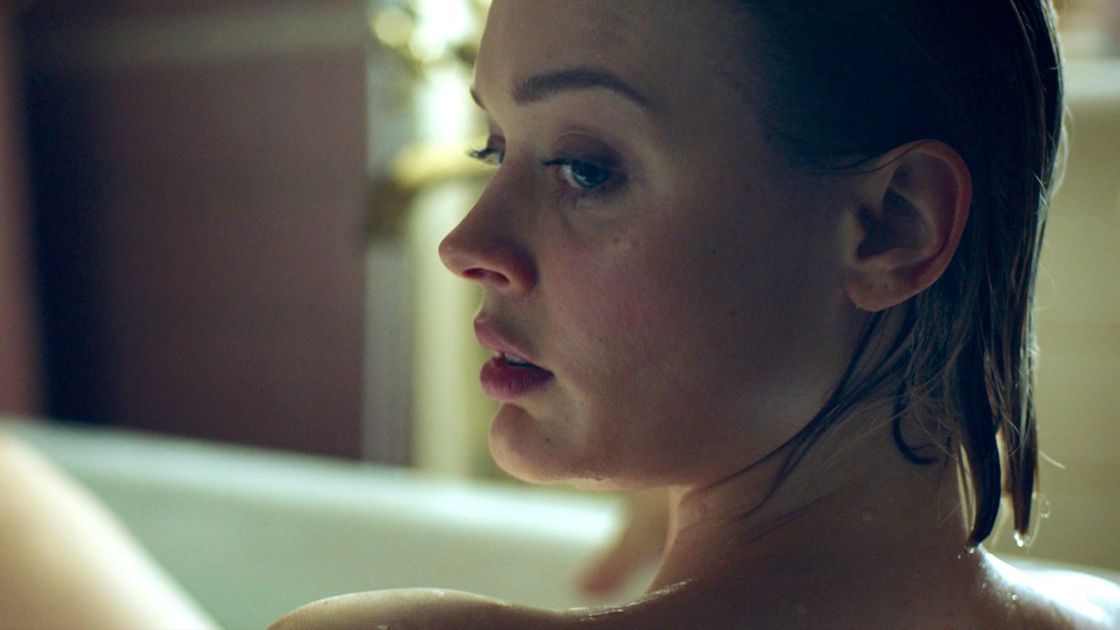 RELIC_Still_7_rhftar