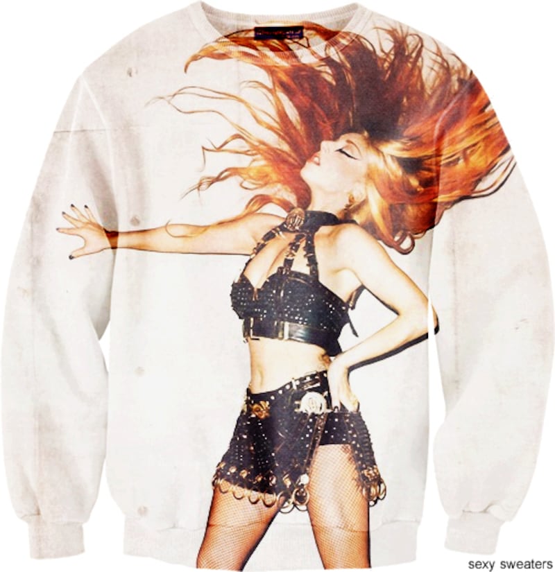 galleries/2012/11/22/justin-bieber-snooki-more-from-tumblr-s-sexy-sweaters-photos/lady_gaga_b5bfxu
