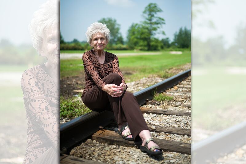 articles/2013/10/10/three-cheers-for-alice-munro-s-nobel-prize-in-literature/131010-jones-alice-munro-tease-embed_lmfovf