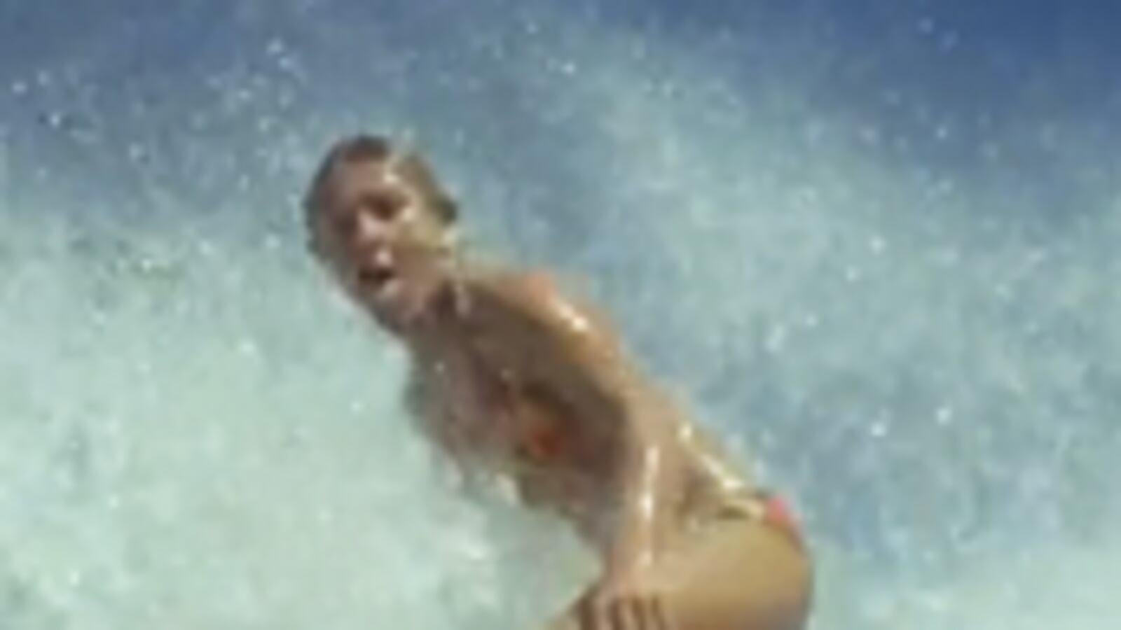 articles/2010/09/23/surf-star-laird-hamiltons-favorite-surfing-movies/hamilton-surf-films_128613_fc9lgp