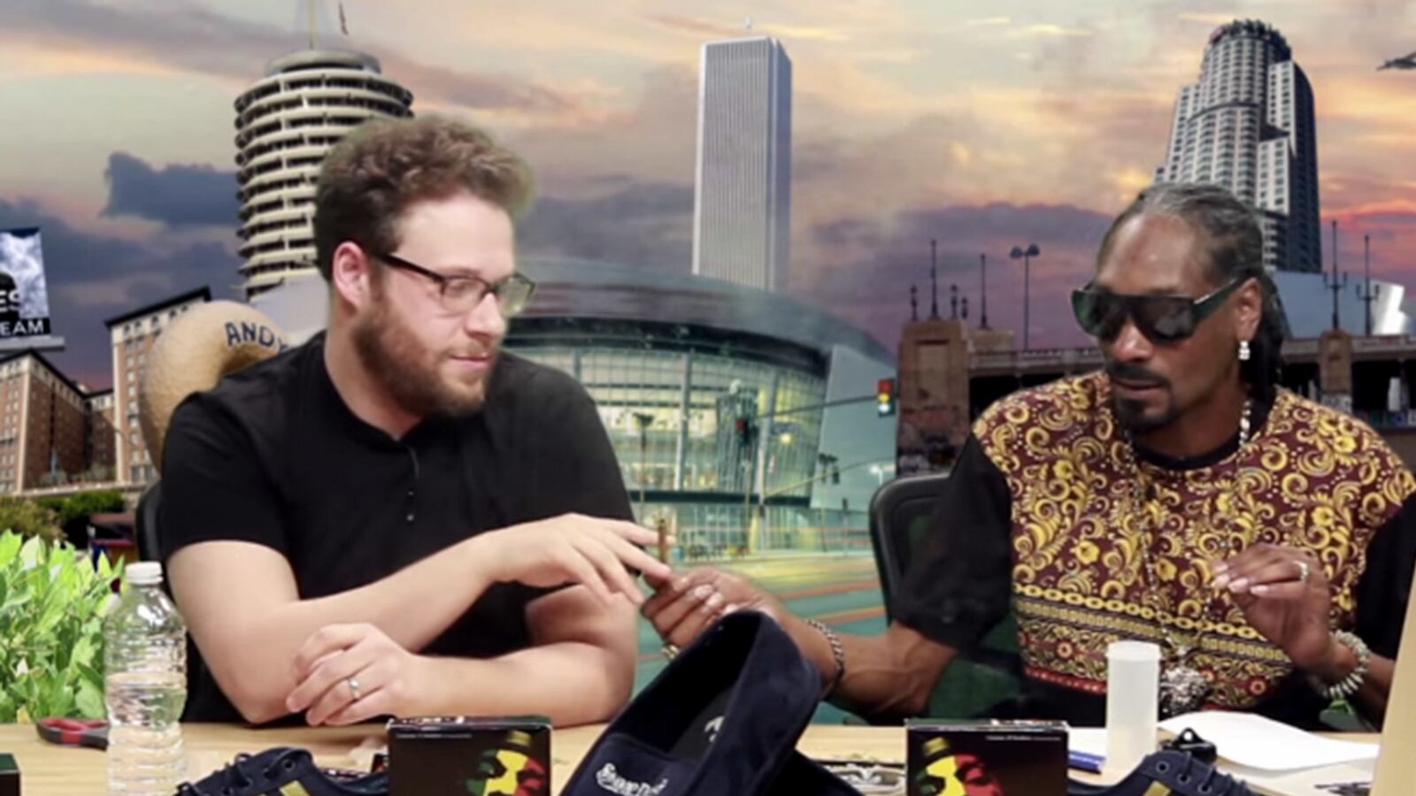 articles/2014/05/26/watch-seth-rogen-and-snoop-dogg-get-high-and-hilariously-recap-game-of-thrones/140526-stern-rogin-tease_lotjjs