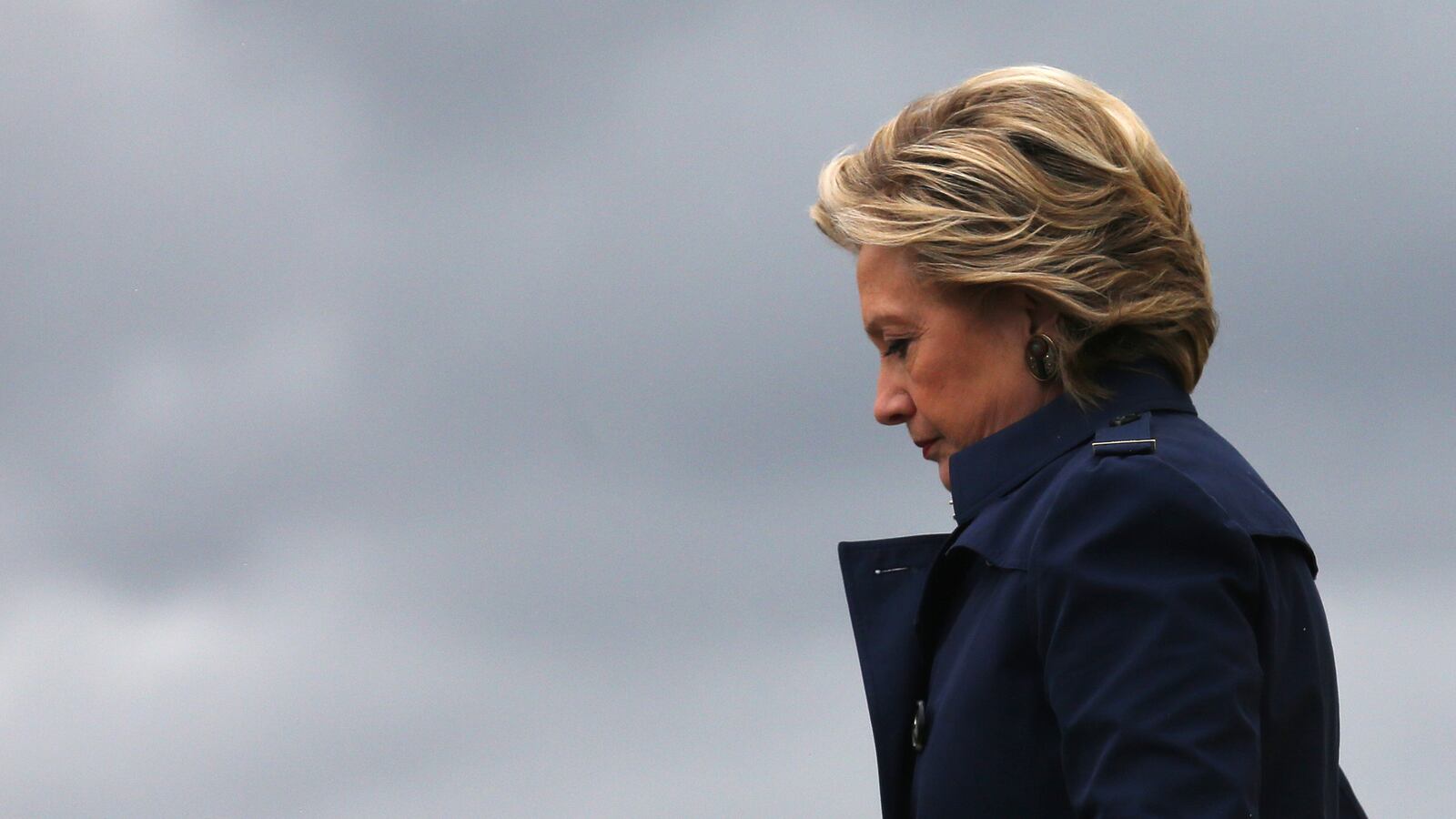 200305-dacosta-hillary-hulu-tease_nwt8hd