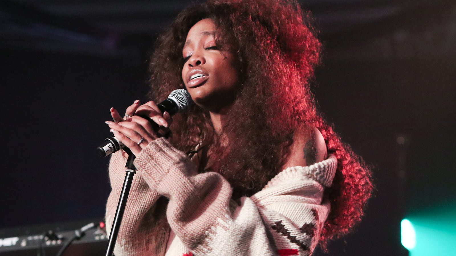 171229-stereo-sza-tease_1_vzvqzx