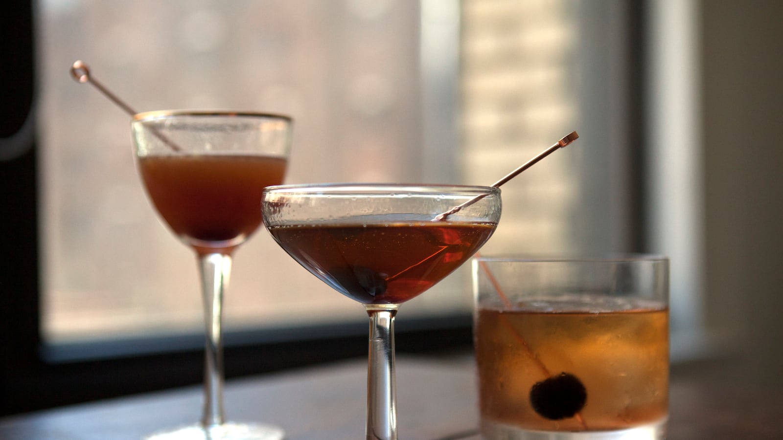 articles/2016/06/19/make-your-father-a-cocktail-today/160617-rothbaum-fathers-day-tease2_gl6jeb