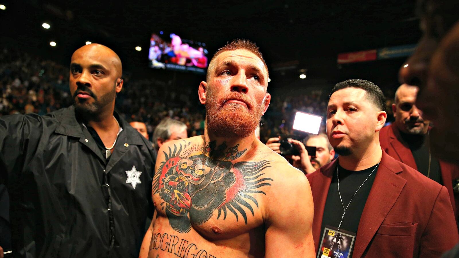 cheats/2016/04/19/mma-star-i-ve-decided-to-retire-young/160419-conor-mcgregor-cheat_ptsdte