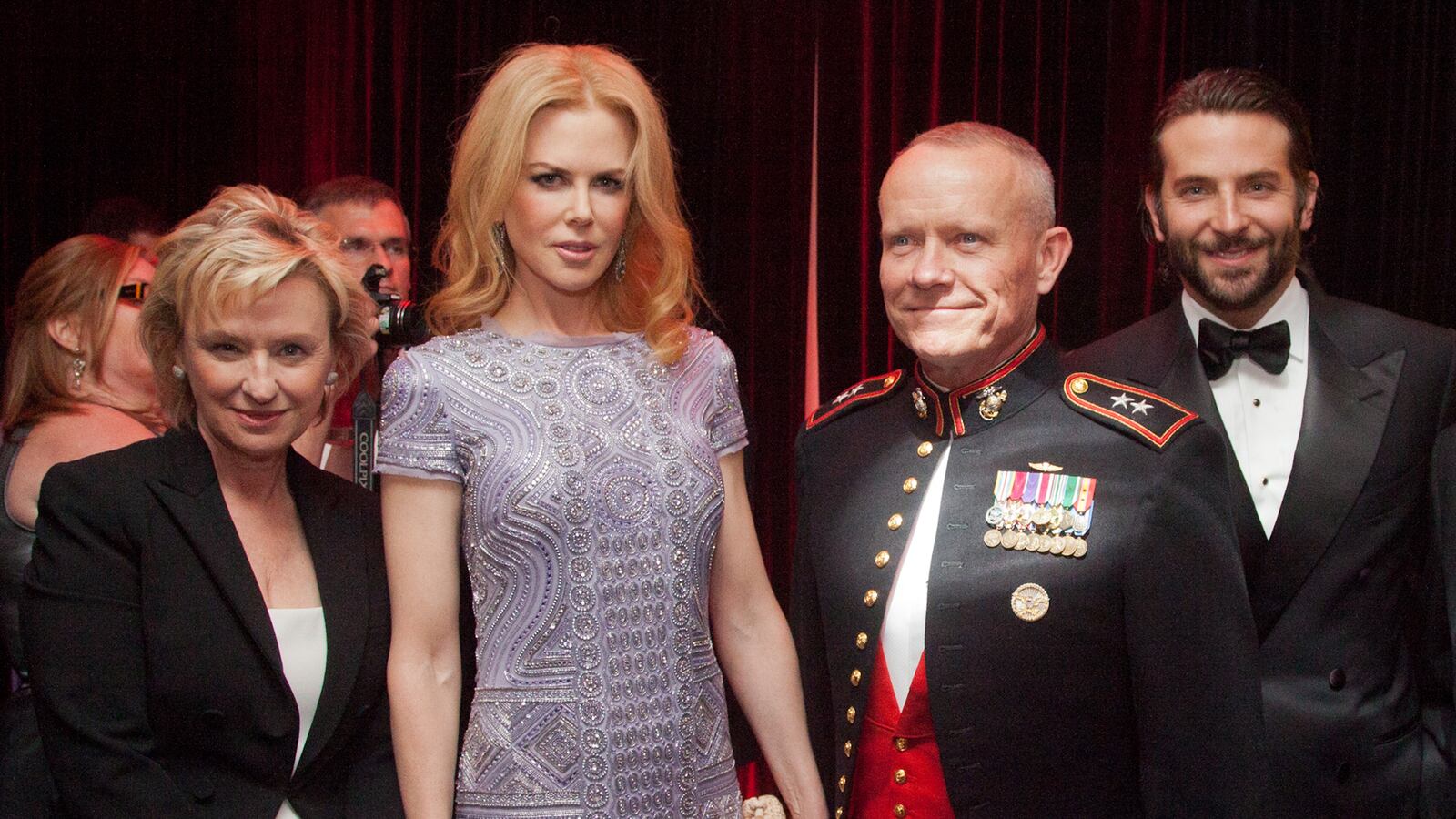 galleries/2013/04/28/white-house-correspondents-dinner-newsweek-daily-beast-cocktail-party-photos/whcd-nwdb-party-tease_emhj3k