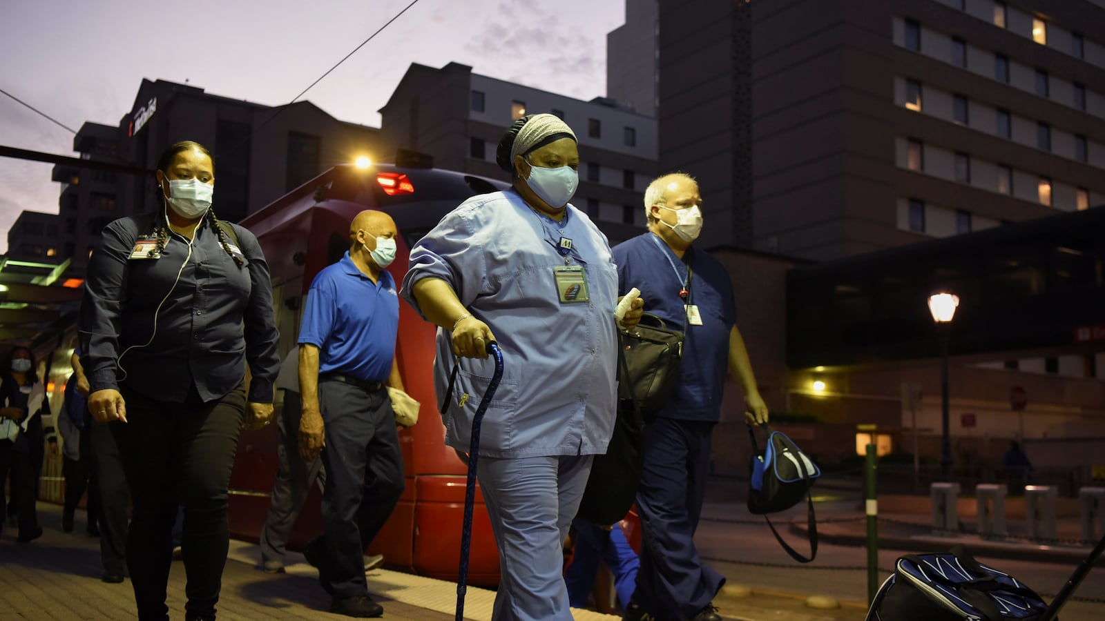 2020-07-08T000000Z_610552053_RC25PH93WYMO_RTRMADP_3_HEALTH-CORONAVIRUS-USA-TEXAS_qxmvfs