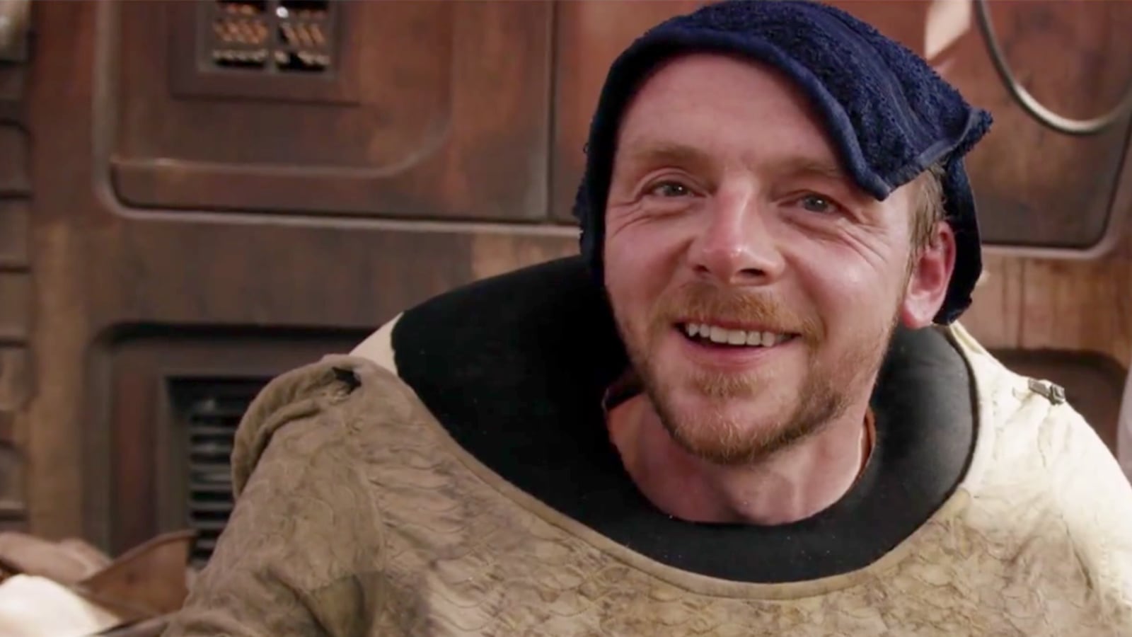 articles/2015/07/10/star-wars-the-force-awakens-watch-new-comic-con-footage-of-the-supercharged-sequel/150710-stern-star-wars-simon-tease_ft5oot