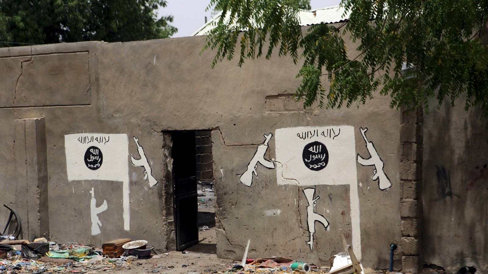 cheats/2016/08/04/isis-announces-new-boko-haram-leader/160804-boko-haram-leader-cheat_qzitfd