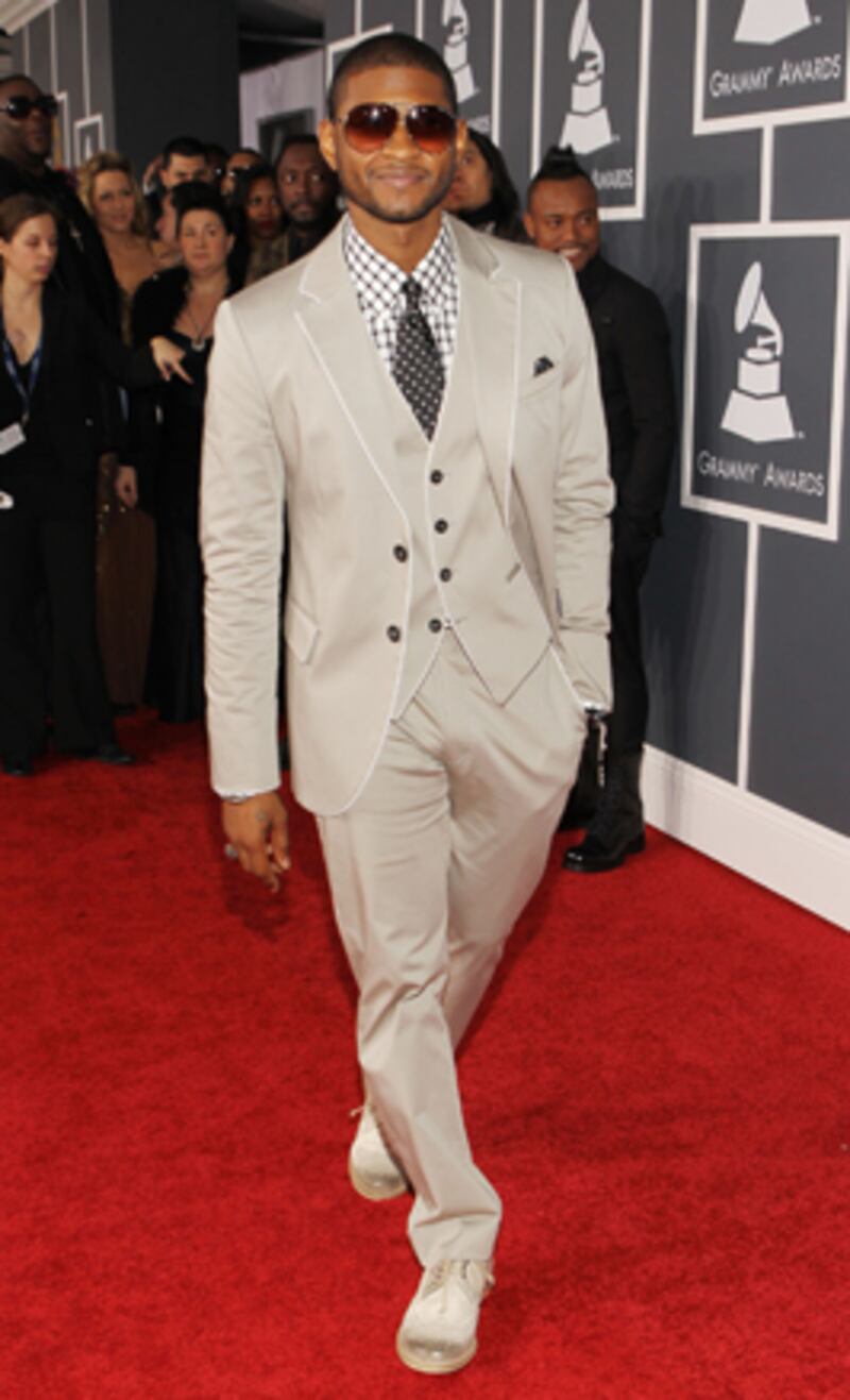 galleries/2011/01/11/brad-goreski-s-favorite-awards-looks/goreski-awards-fashion---usher_uivf62