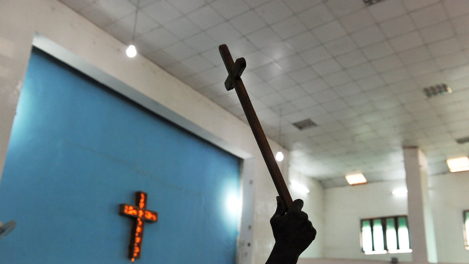 articles/2016/12/23/christians-in-the-crosshairs-pastors-face-execution-for-spreading-gospel/161223-nuba-christian-crosshairs-tease_waibgh