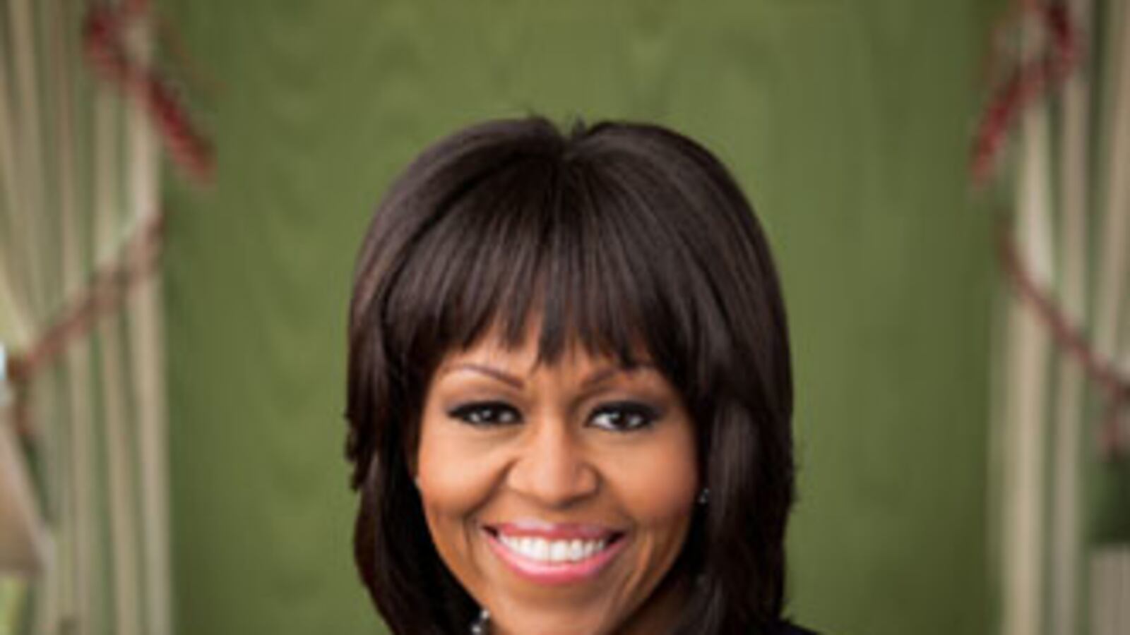 articles/2013/02/20/michelle-obama-s-bangs-now-officially-part-of-us-history/130220-mobama-official-portrait-cheat_obbyig