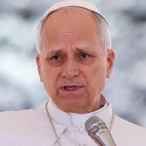 Pope Leo XIV gives a blessing at the end of the weekly general audience in Saint Peter's Square at the Vatican April 8, 2026. REUTERS/Remo Casilli