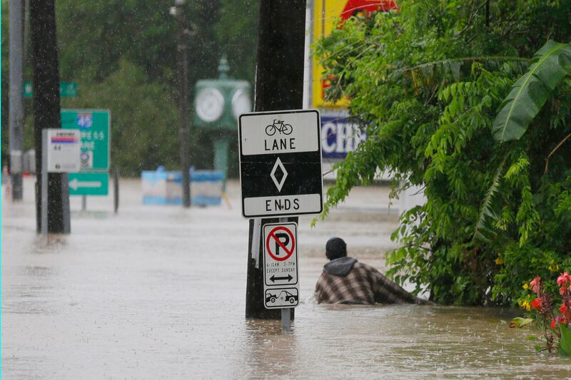 galleries/2016/04/18/houston-s-flood-emergency-photos/160418-houston-flood-gallery-8_kkshmk