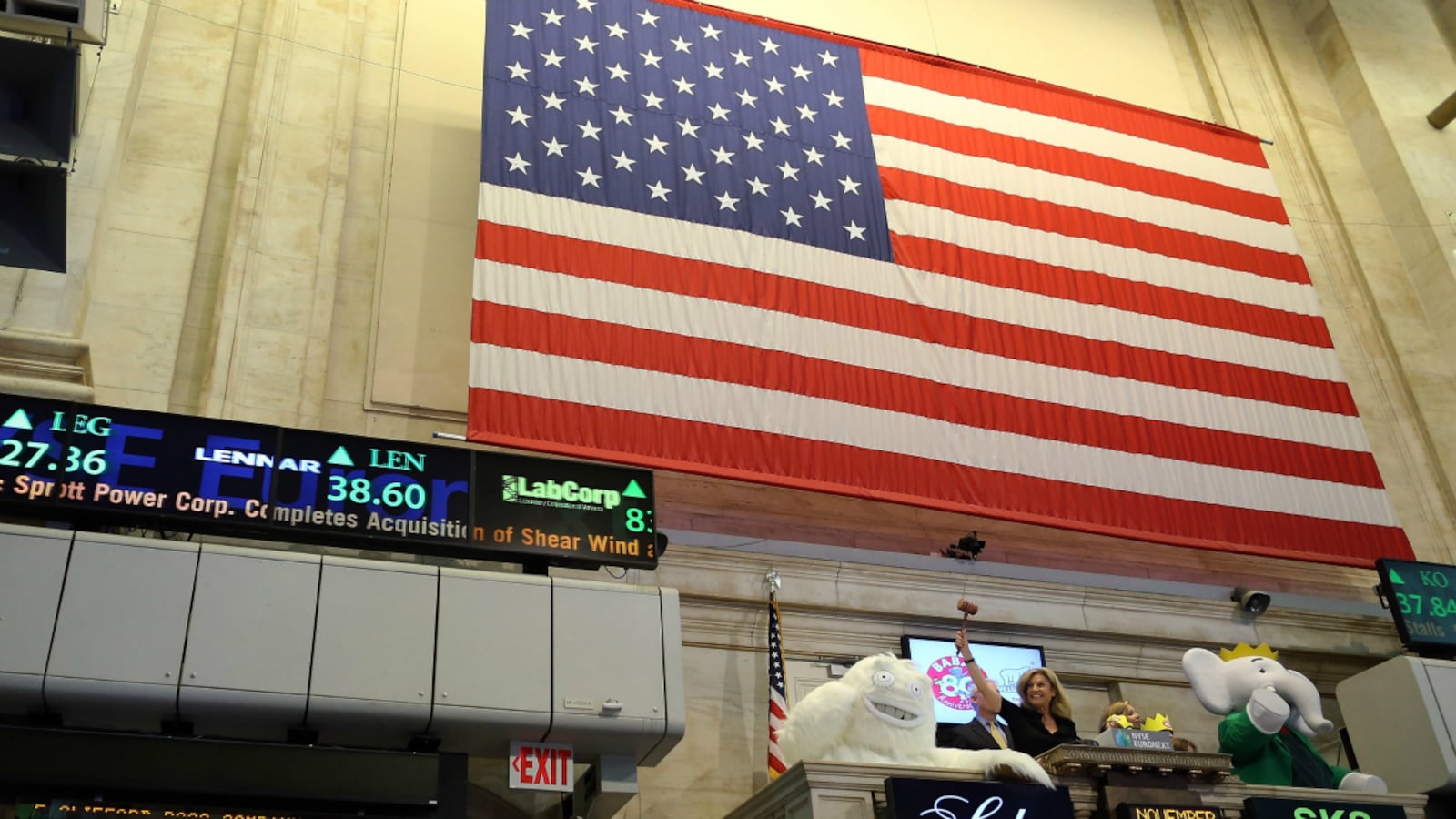 cheats/2012/11/28/stocks-rise-after-boehner-signals-compromise/stocks-rally-fiscal-cliff-cheat_bwe4vp