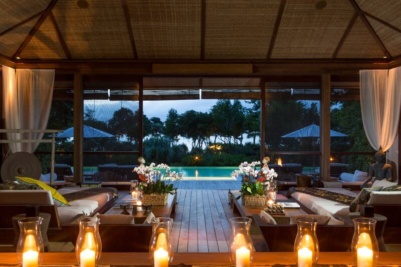 galleries/2014/11/29/omg-i-want-this-house-parrot-cay-turks-and-caicos-photos/141125-parrot-13_pm36pd