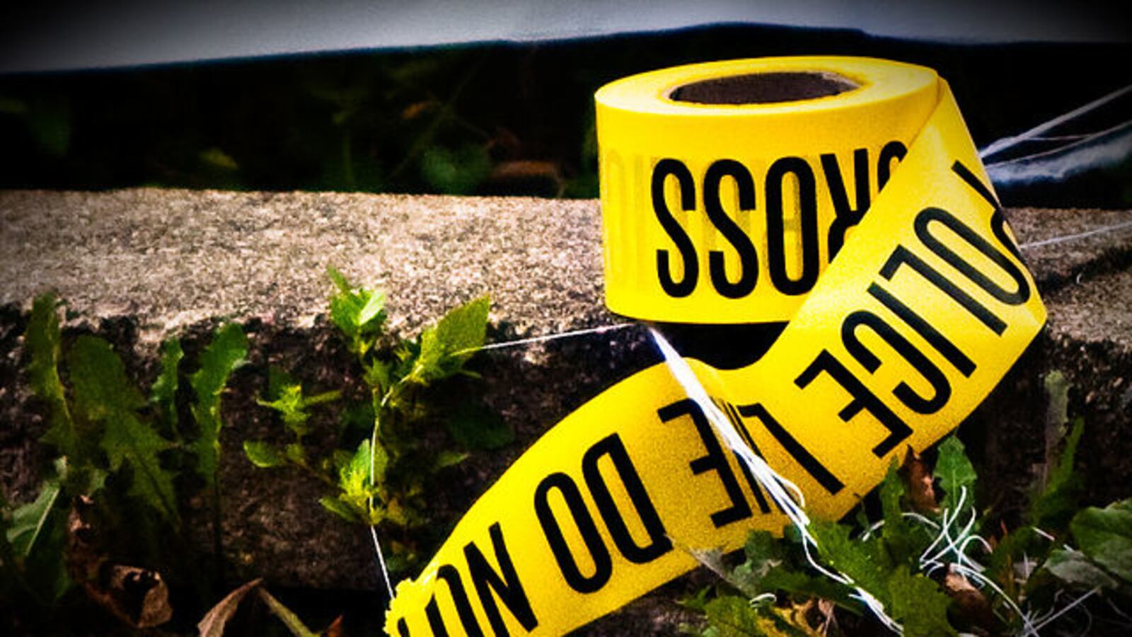 crime_tape_nsaquj