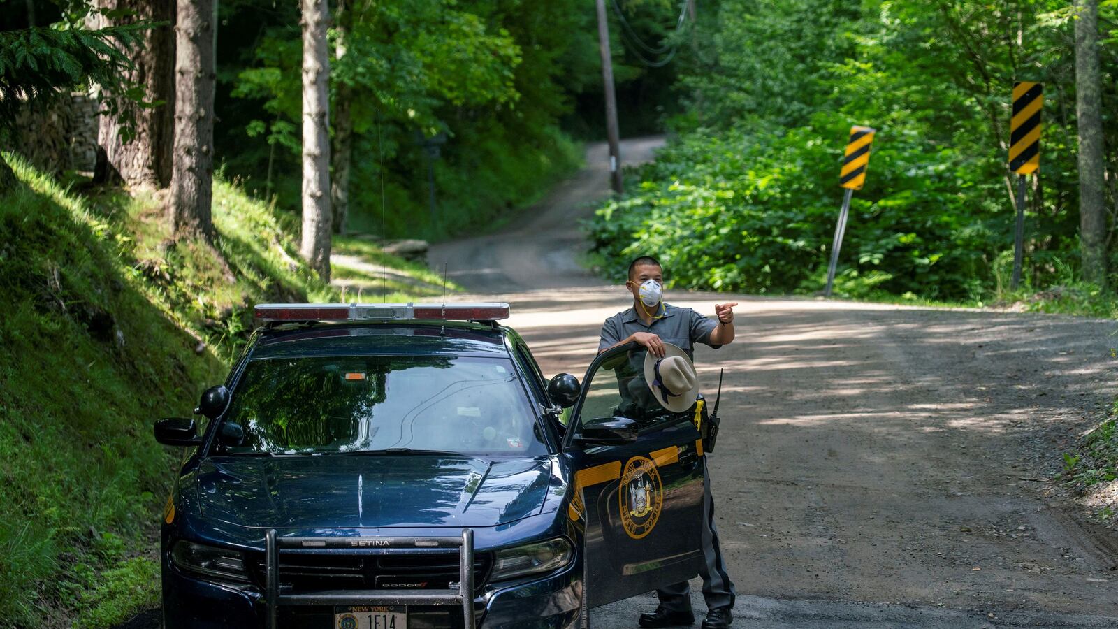 2020-07-20T000000Z_1905645473_RC29XH9WXKX2_RTRMADP_3_USA-SHOOTING-SALAS_cyvy47