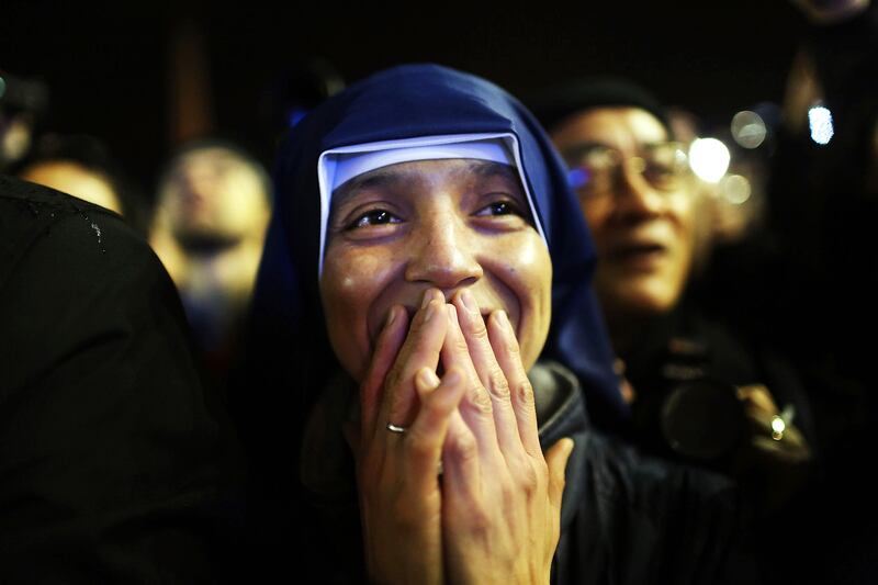 galleries/2013/03/13/the-vatican-and-argentina-react-to-pope-francis-photos/130313-new-pope-reax4_qcalts