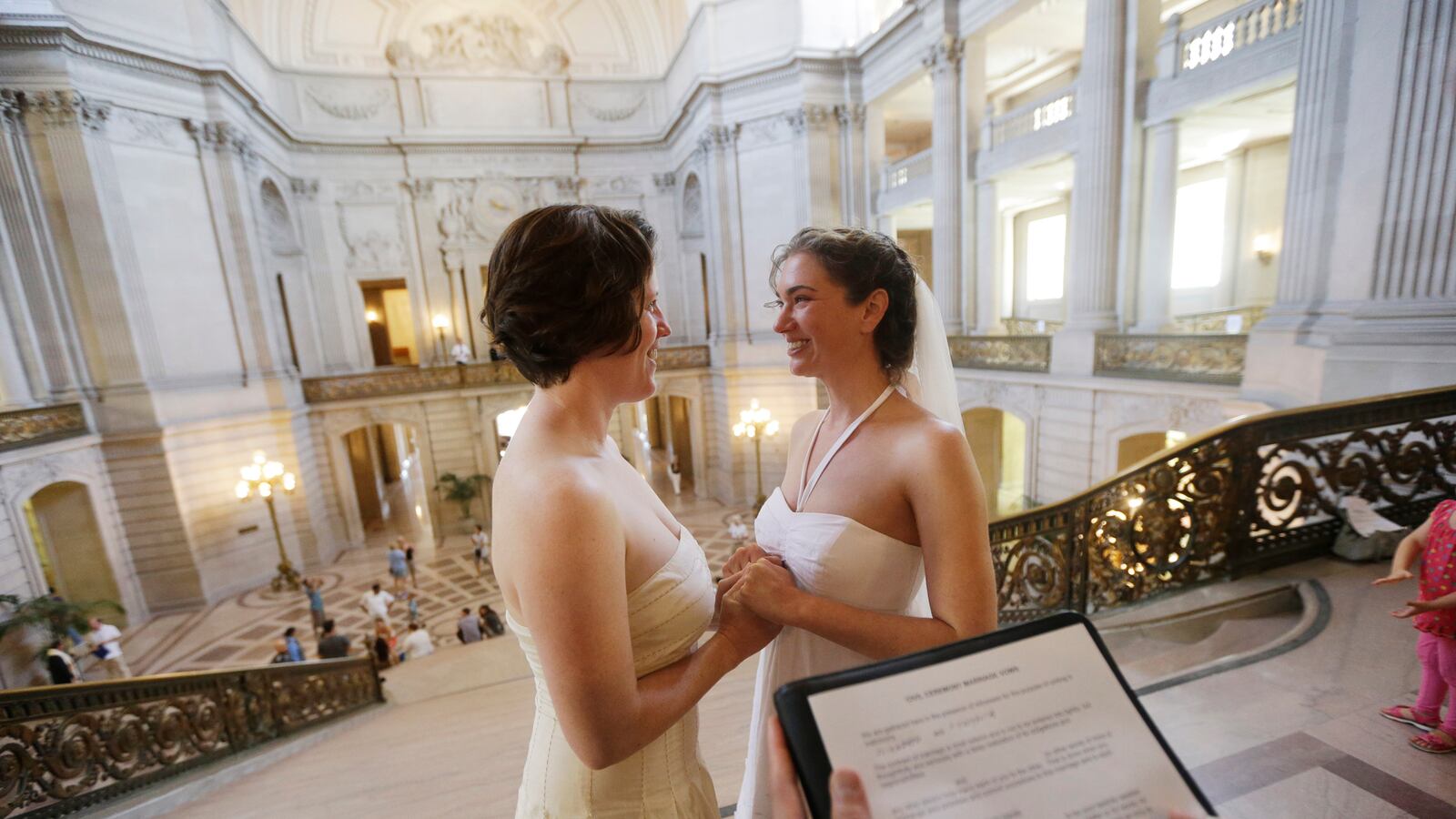 cheats/2013/06/30/gay-weddings-held-in-san-francisco/130630-marriage-cheat_mdudxa