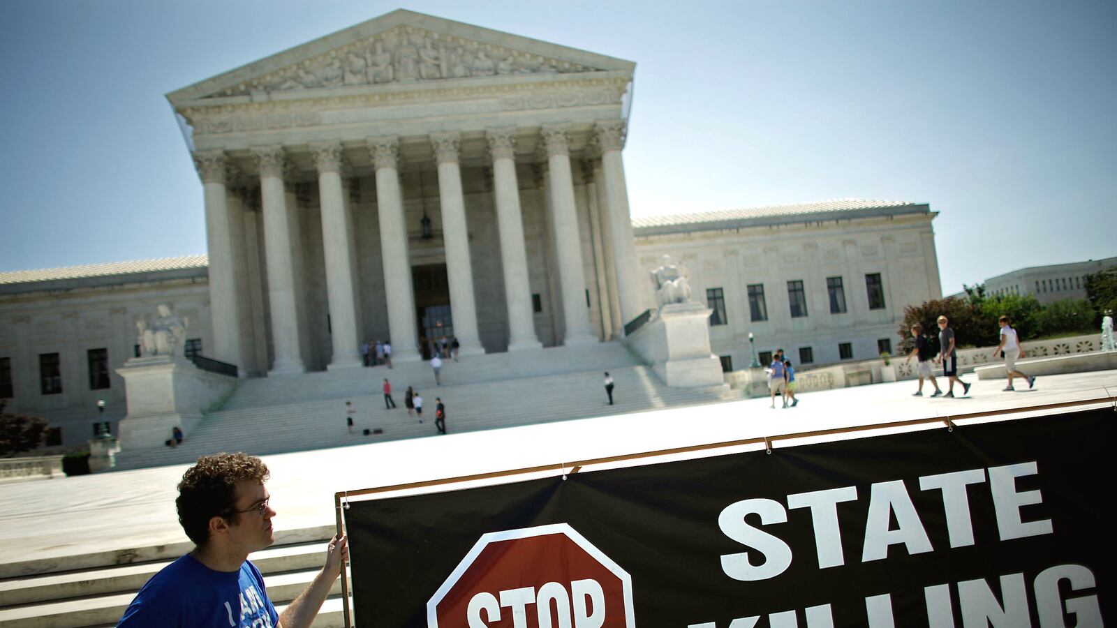 cheats/2014/12/18/death-penalty-hits-20-year-low/141218-death-penalty-cheat_fqkfbu