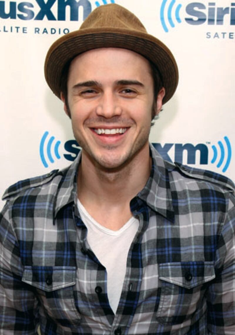 galleries/2012/03/30/stars-favorite-beatles-songs-photos/favorite-beatles-songs-allen_fuofwt