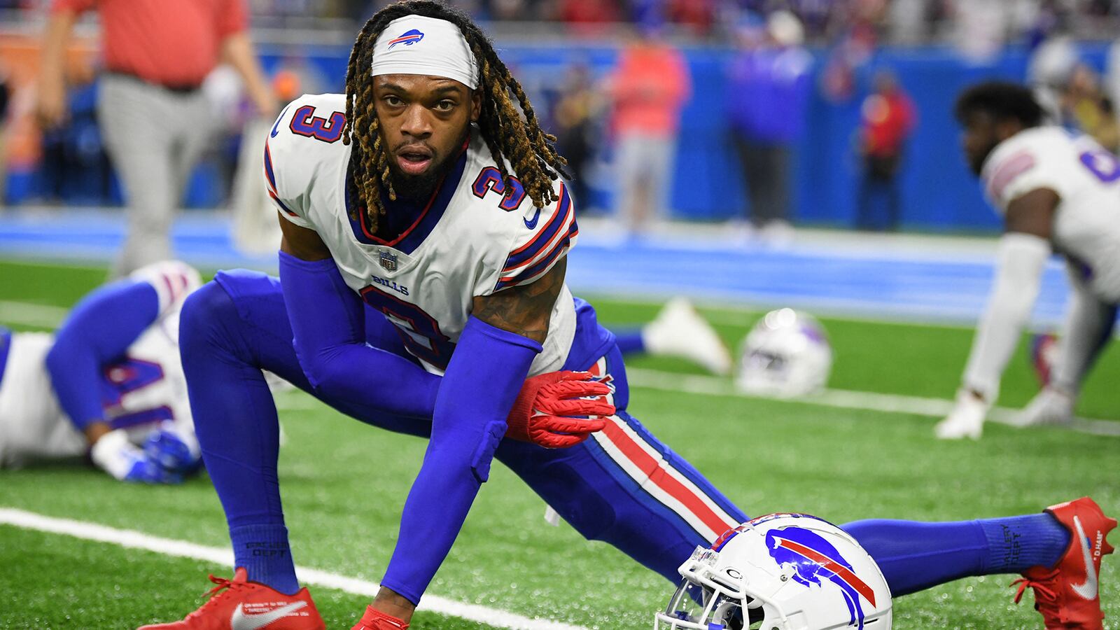 Buffalo Bills safety Damar Hamlin warms up before a game against the Detroit Lions at Ford Field.