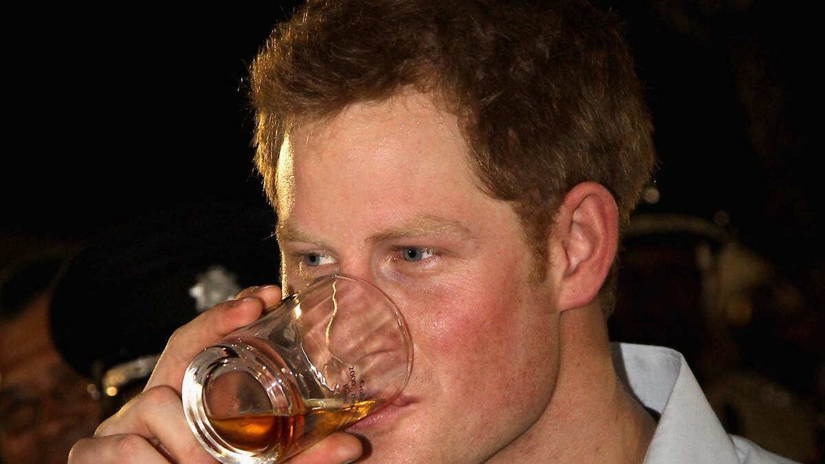 articles/2013/02/07/letting-prince-harry-leave-your-club-via-the-back-door-that-ll-be-1-200-please/prince-harry-belize-drinking-royalist-sykes_kqjku2