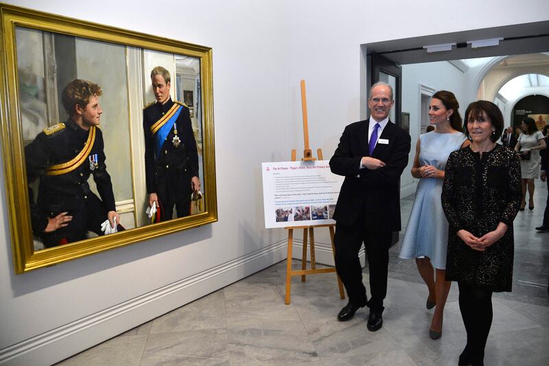 articles/2013/04/25/yes-she-really-is-pregnant-kate-wears-her-first-maternity-dress/kate-art_uj9krc