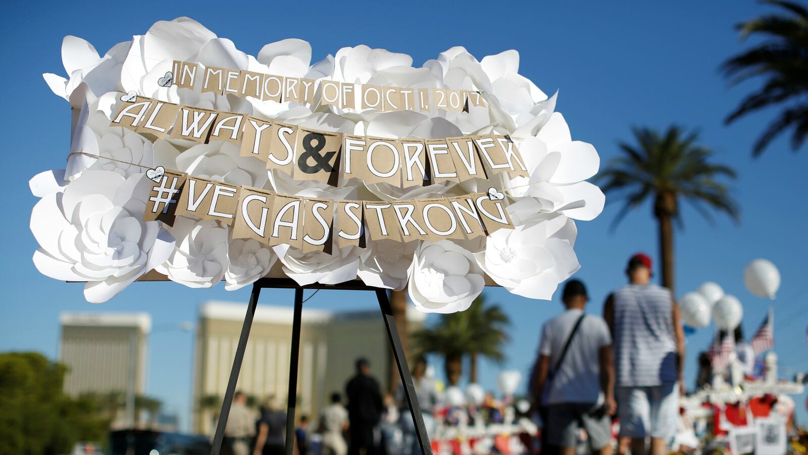 180825-vegas-survivor-becomes-cop-cheat_bhjuzg