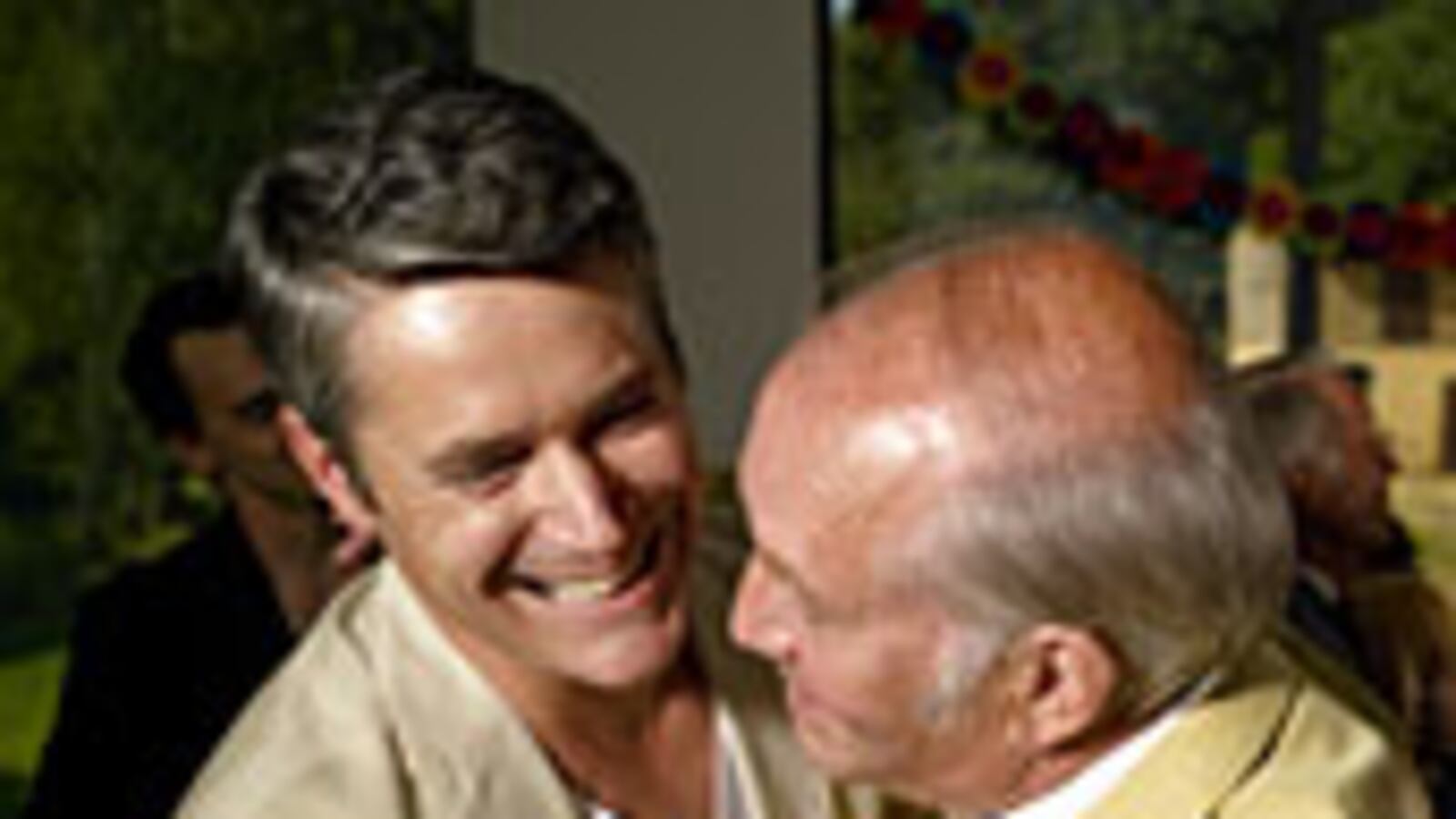 articles/2008/12/23/how-to-uh-talk-to-people/doig-family-conversation_8497_zwav7v