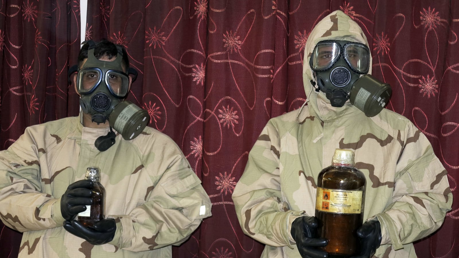 cheats/2014/10/14/abandoned-iraqi-chemical-weapons-harmed-u-s-troops/141014-iraq-chemical-weapons-cheat_vhtk5h