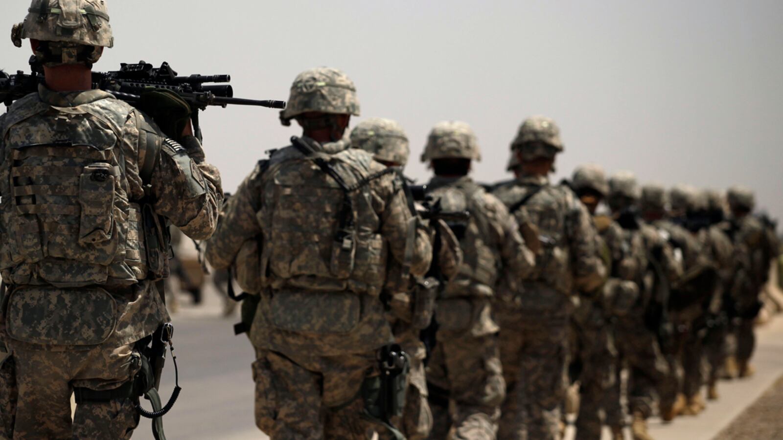 cheats/2011/10/21/obama-announces-full-iraq-drawdown/obama-pulls-all-troops-from-iraq-cheat_m9fihh