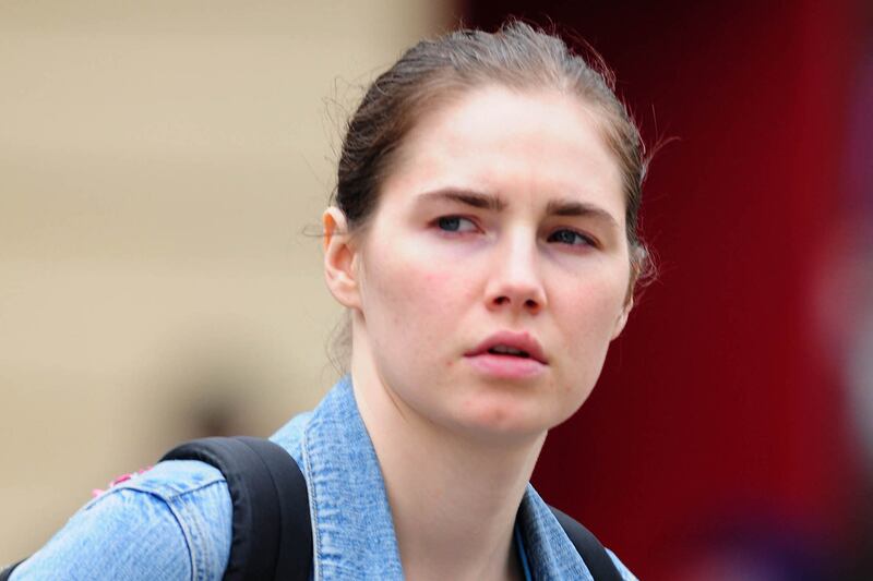 articles/2012/10/03/amanda-knox-one-year-later/amanda-knox-new-life-ross-tease_hduerr