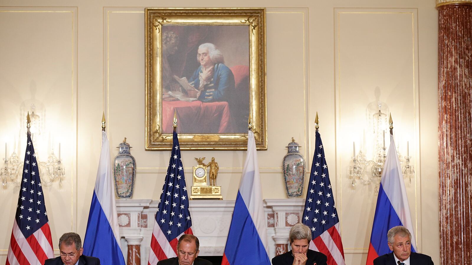 articles/2013/08/09/snowden-who-u-s-and-russian-officials-say-nsa-leaker-not-part-of-2-2-meetings/130809-russia-rogin-tease_kywrt0