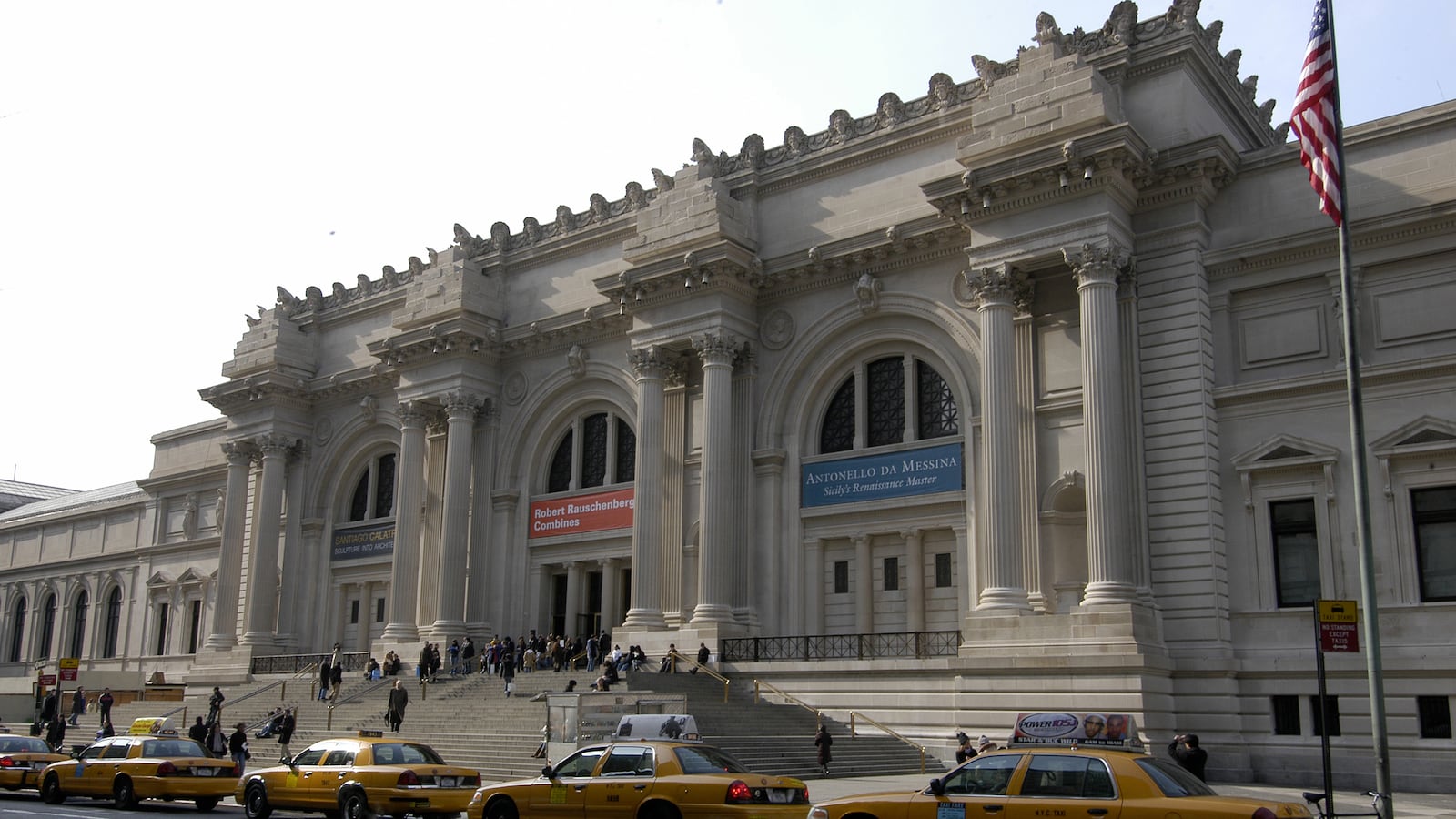 cheats/2013/03/18/report-met-shames-visitors/130318-met-museum-cheat_e5zwwe