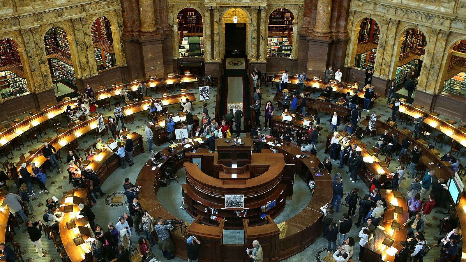 cheats/2013/01/23/16-great-library-scenes/library-of-congress-cheat_or0ntv