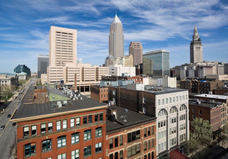 galleries/2010/06/14/50-states-in-debt/america-reads---cleveland_p1odwe