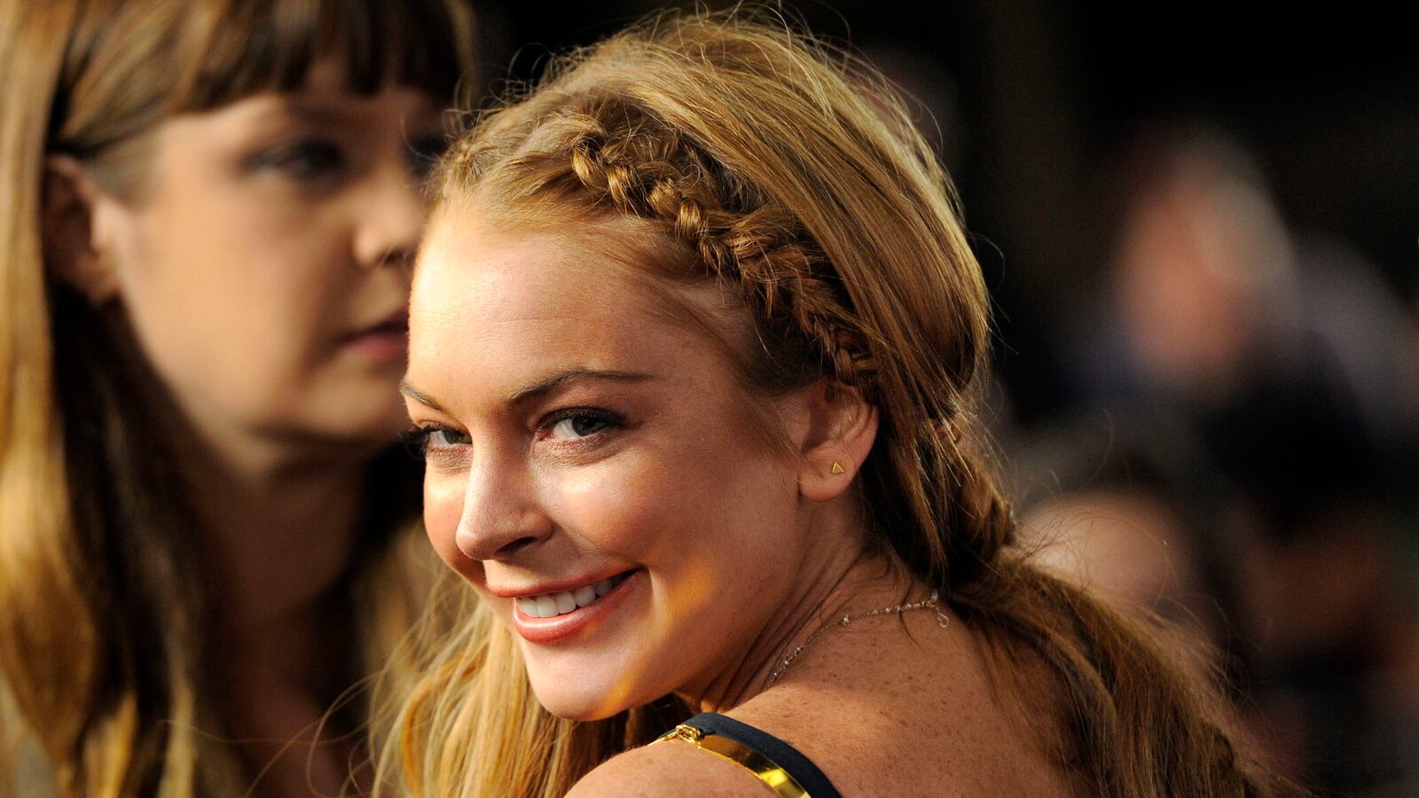 cheats/2013/06/14/report-lohan-refused-therapy/130614-lindsay-lohan-cheat_n5urj1