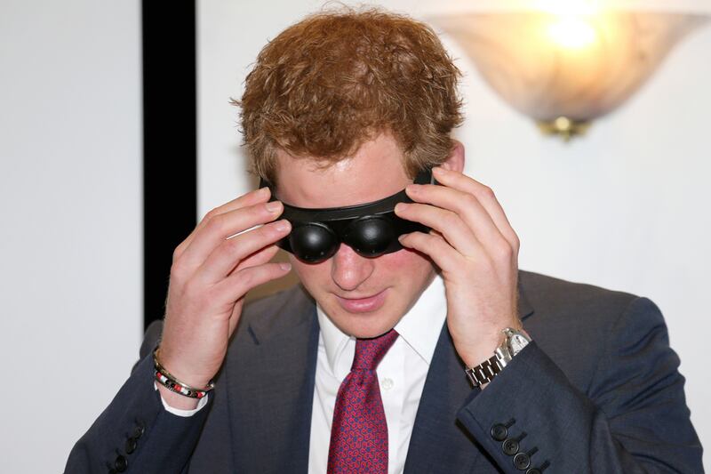 articles/2013/04/25/practice-makes-perfect-uncle-harry-changes-a-baby-s-diaper/harry-brain2_tvgatr