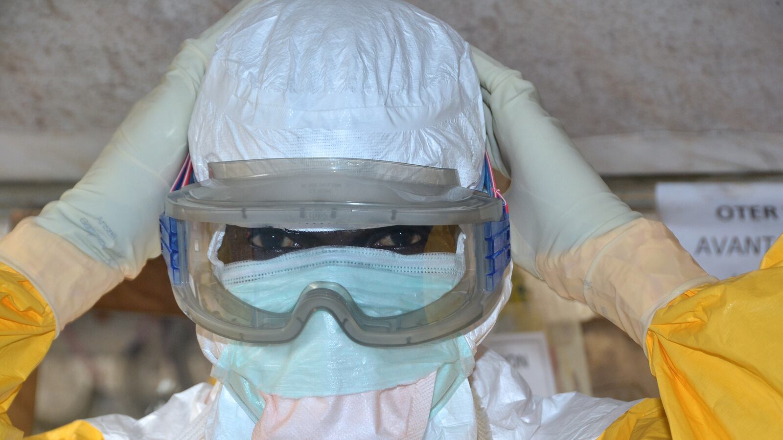 cheats/2015/07/31/ebola-vaccine-provides-100-protection/150731-ebola-cheat_vn9vj4