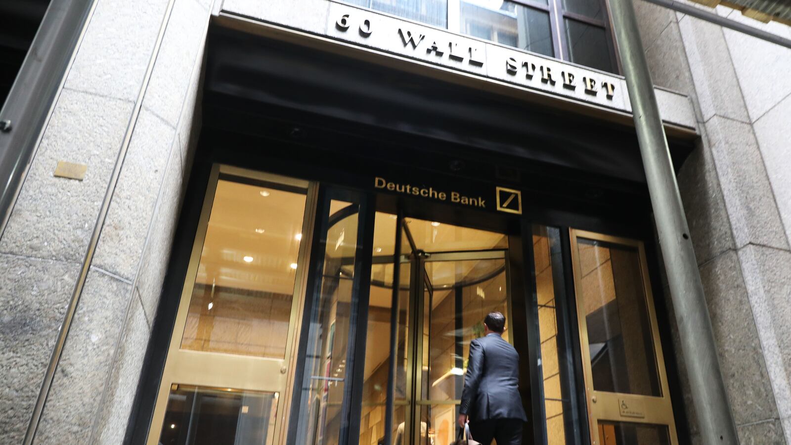 122220-deutsche-bank-cheat_gfjfft