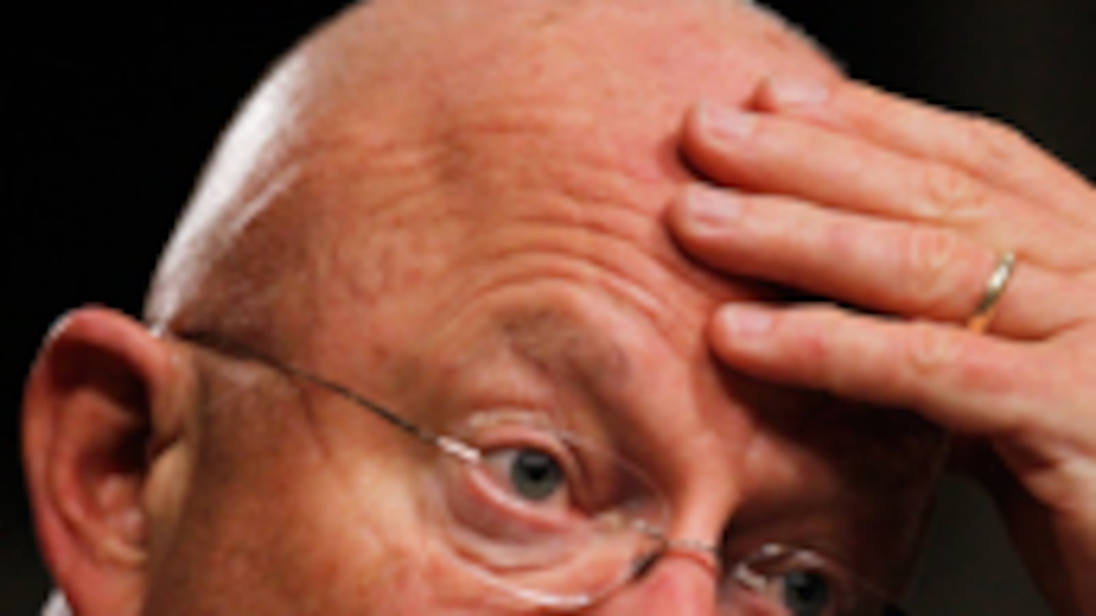 articles/2010/12/21/how-did-james-clapper-obamas-intel-chief-not-know-about-a-major-bomb-plot/kurtz-clapper_148866_nk4xay