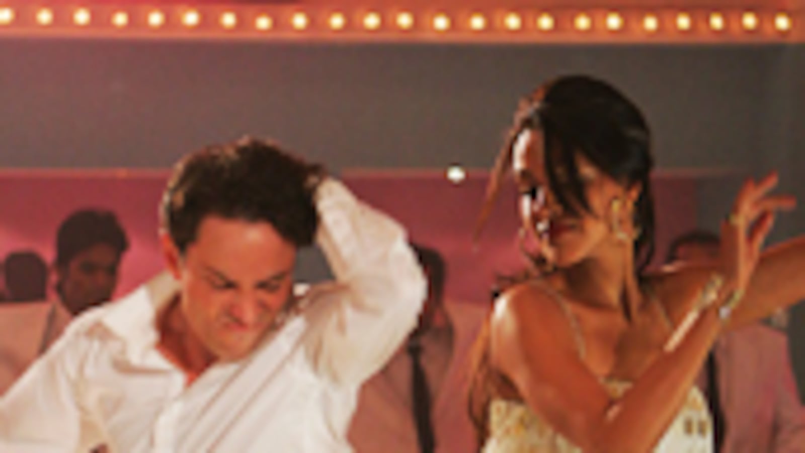 articles/2009/08/04/slumdog-comedian/chopra-bollywood_41211_m9in8o