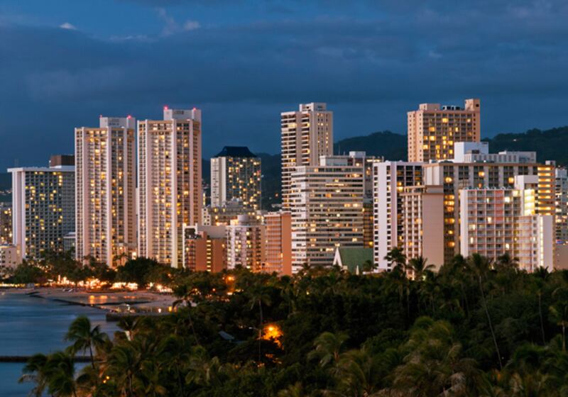 galleries/2011/05/31/best-cities-for-recent-grads/best-cities-for-grads-2011---honolulu_mryuxk