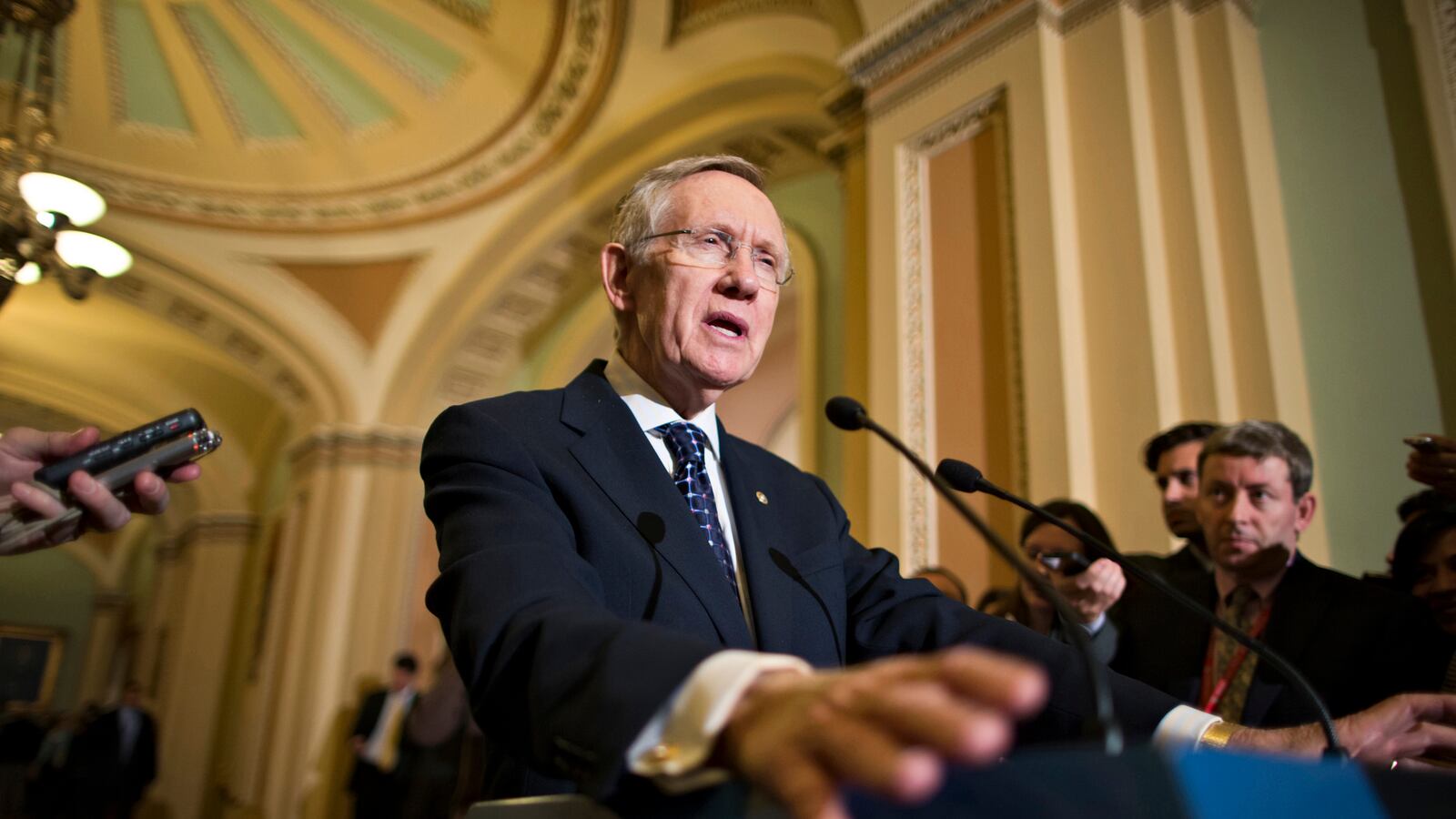articles/2013/01/25/harry-reid-s-filibuster-deal-with-mitch-mcconnell-isn-t-reform/130124-reid-filibuster-fail-freedlander-tease_npuv8k