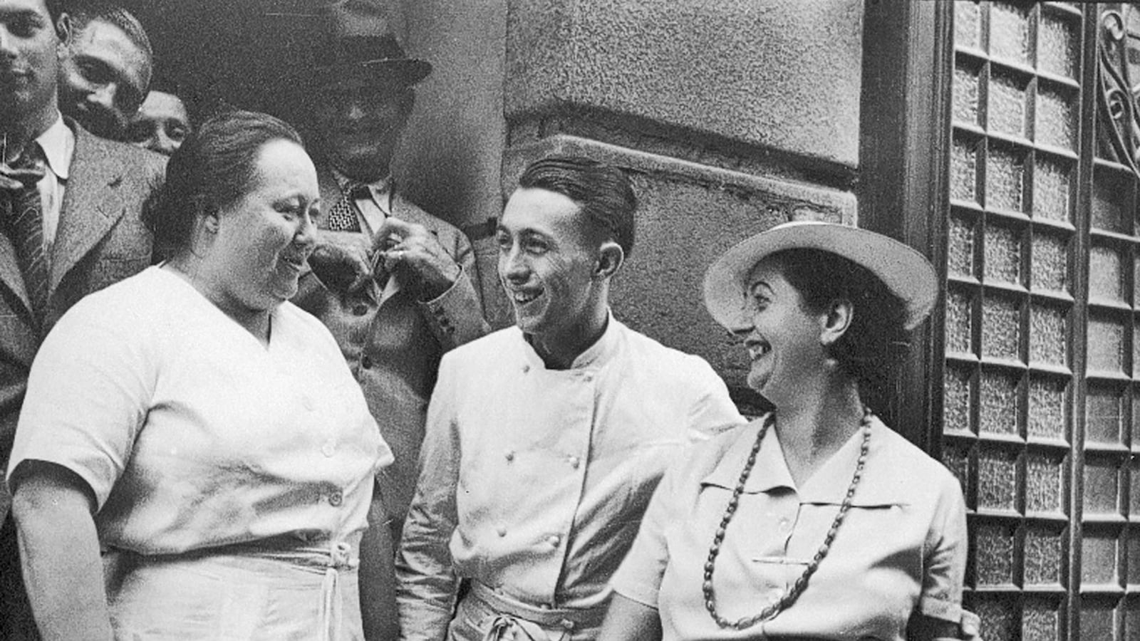 articles/2014/03/26/la-m-re-brazier-the-queen-of-the-french-kitchen/140325-la-mere-brazier-baker-tease_iyjlvu