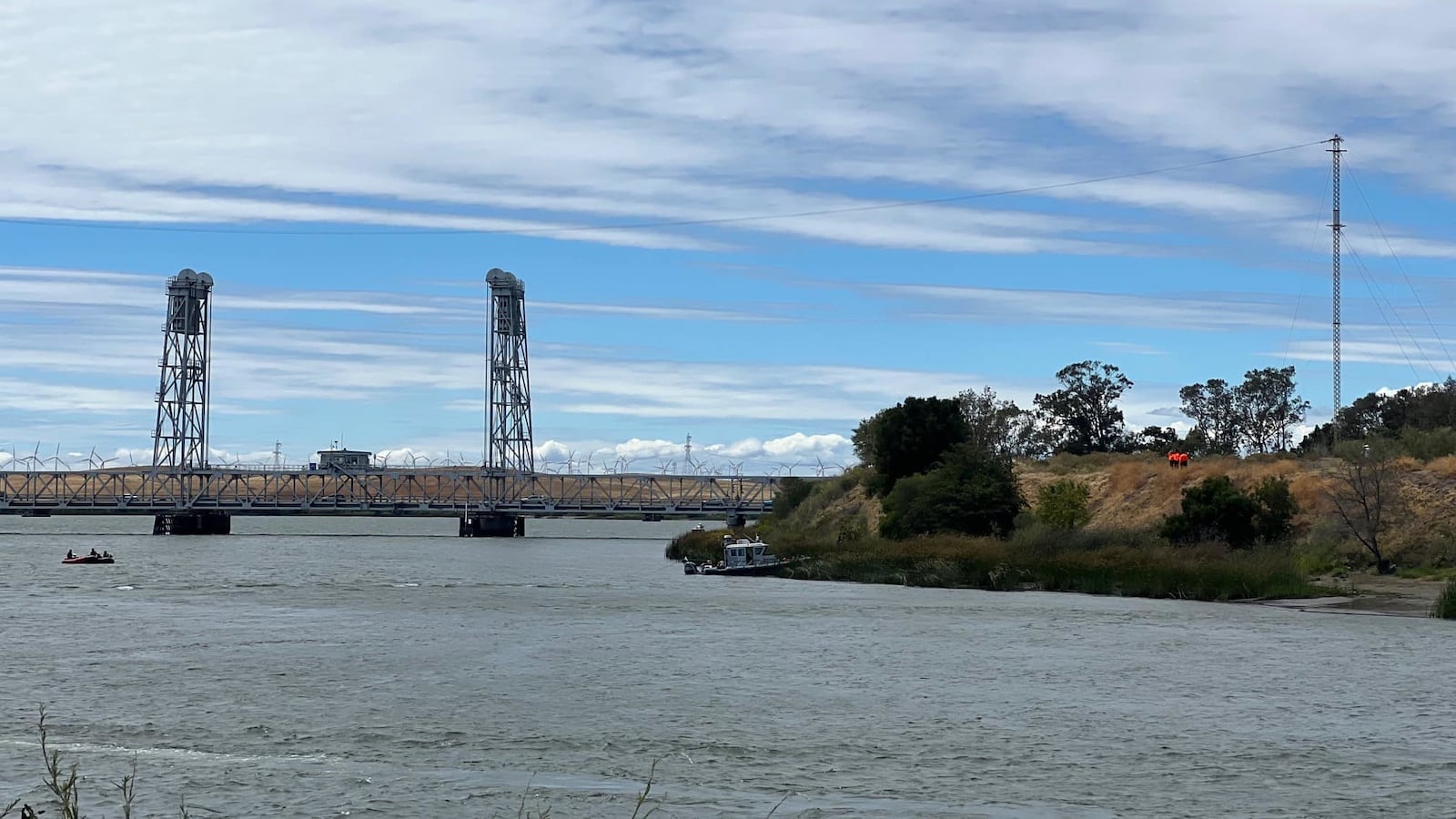 delta_3_bodies_tpwxey