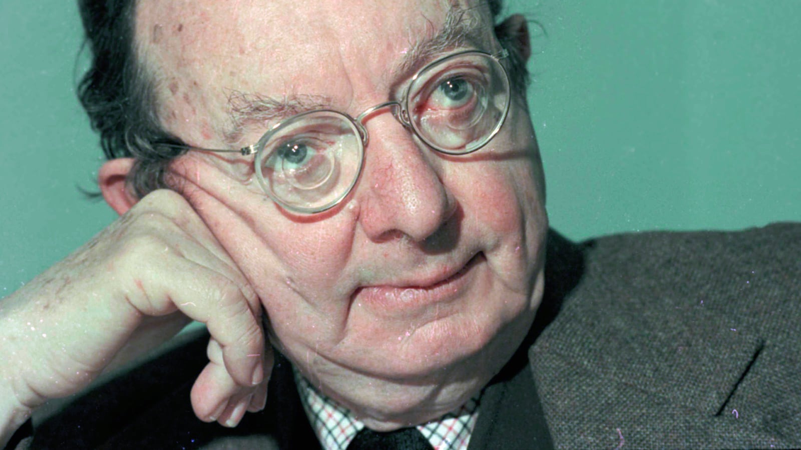 180318-troy-if-stone-hero_mzficl